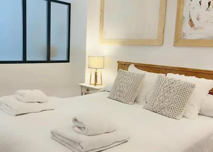 Casa Bella - A Stunning New Entire In An Location, Close To The Apartment