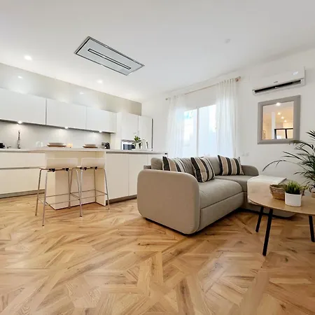 Apartment Casa Bella - A Stunning New Entire In An Location, Close To The