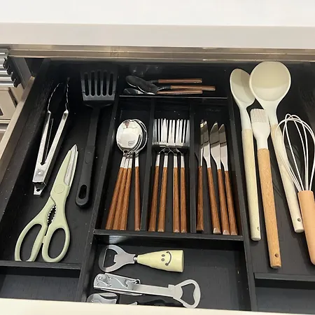 Casa Bella - A Stunning New Entire In An Location, Close To The 아파트 푸엔히롤라