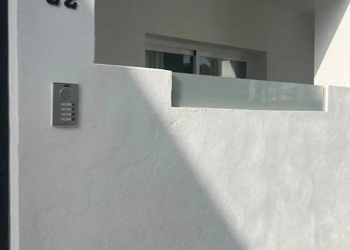 Casa Bella - A Stunning New Entire In An Location, Close To The Apartman