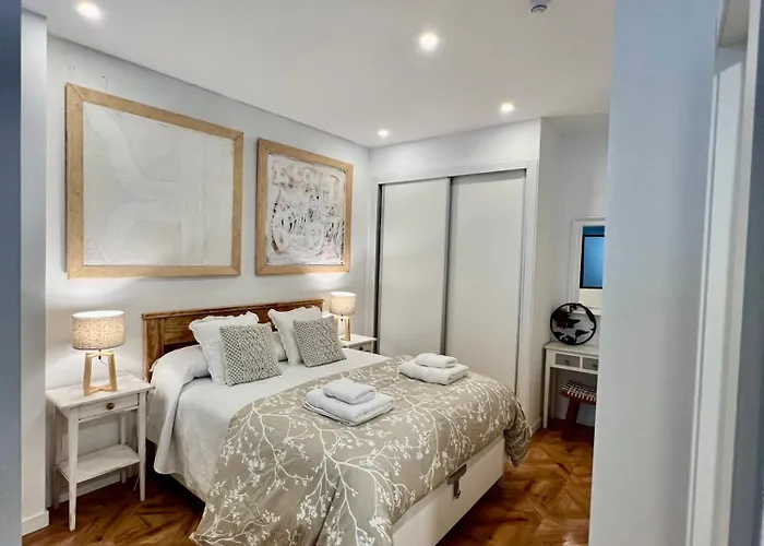 Casa Bella - A Stunning New Entire In An Location, Close To The Apartman Fuengirola